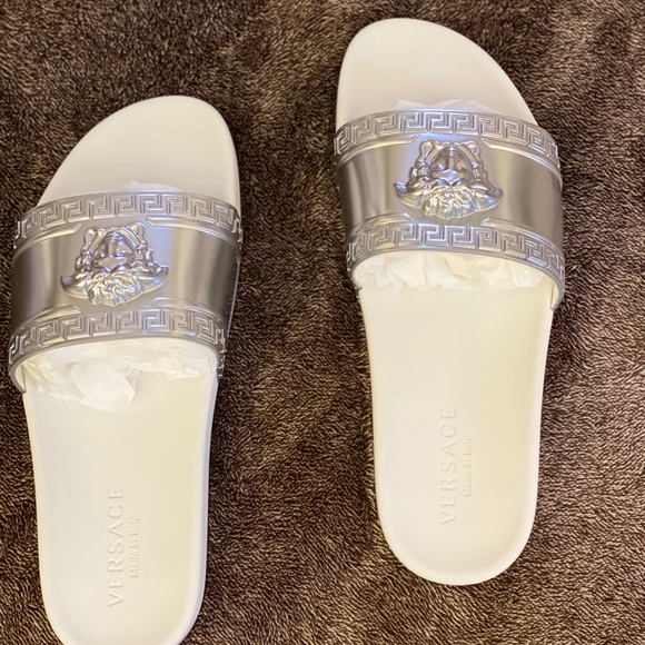 Versace Other - GORGEOUS VERSACE MEDUSA SLIDES
